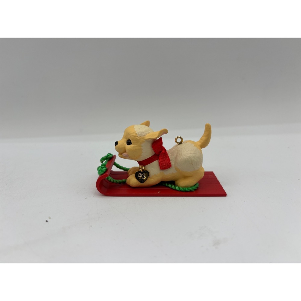 HaHallmark Keepsake Ornament 1993 Vintage Puppy Love 3rd in Puppy Love Series